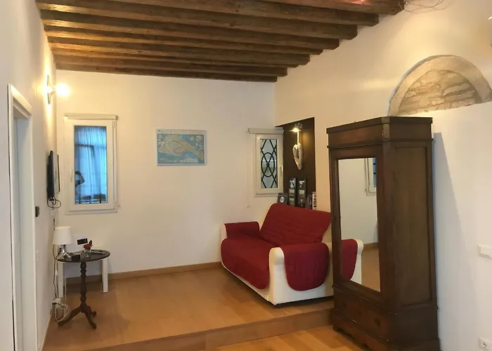 Vacation Apartment Rentals in Venice